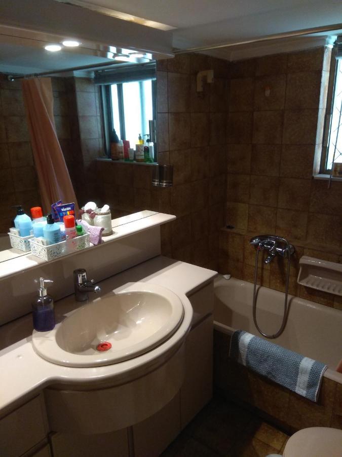 City Break Nearby Metro And Bus Express Airport Athena Bagian luar foto